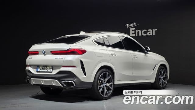 BMW X6 2022 — Photo 6/20