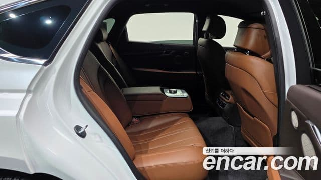Genesis G80 2023 — Şəkil 28/38