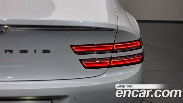 Genesis G80 2023 — Şəkil 33/38
