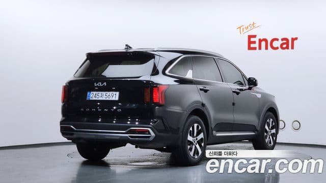 Kia Sorento 2022 — Фото 2/20