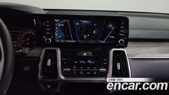 Kia Sorento 2022 — Фото 12/20