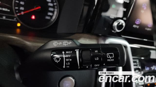 Kia Sorento 2022 — Фото 20/20