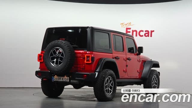 Jeep Wrangler 2024 — ფოტო 13/33