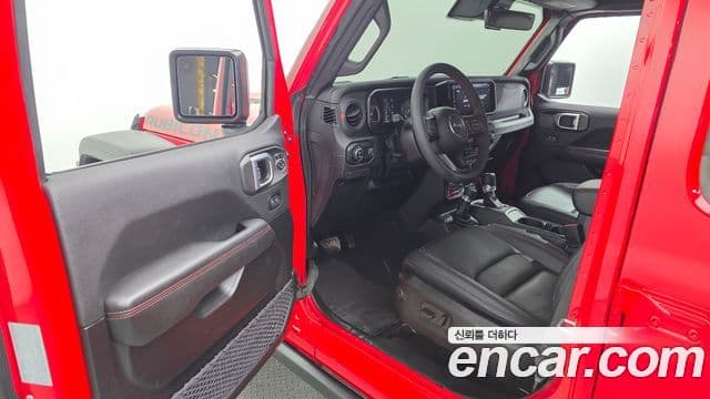 Jeep Wrangler 2024 — ფოტო 15/33