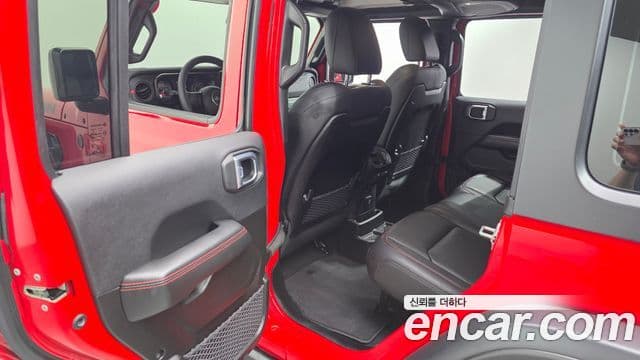 Jeep Wrangler 2024 — ფოტო 26/33