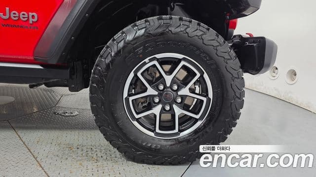Jeep Wrangler 2024 — ფოტო 7/33