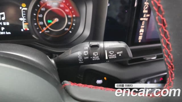 Jeep Wrangler 2024 — ფოტო 31/33