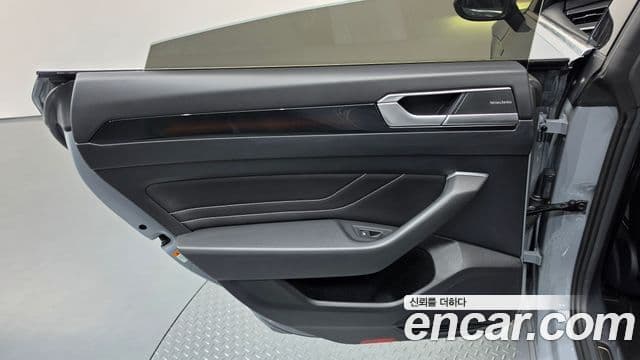 Volkswagen Arteon 2022 — Photo 34/38