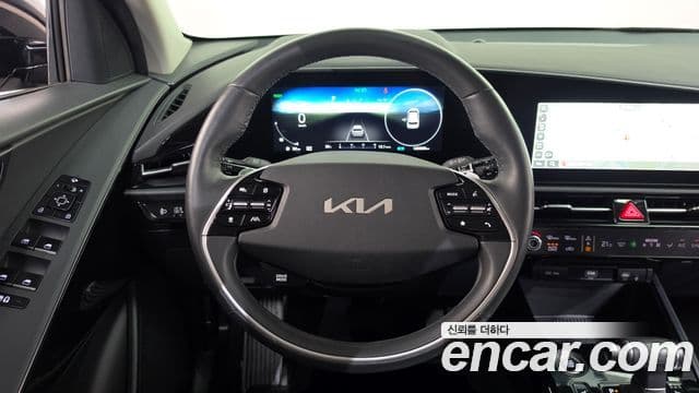Kia Niro 2022 — Фото 14/20