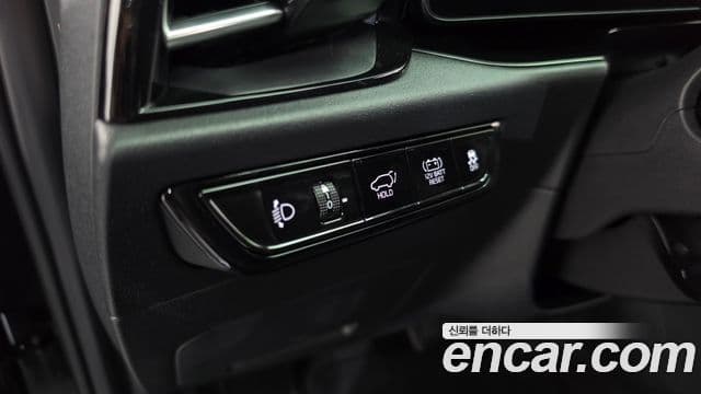 Kia Niro 2022 — Фото 19/20