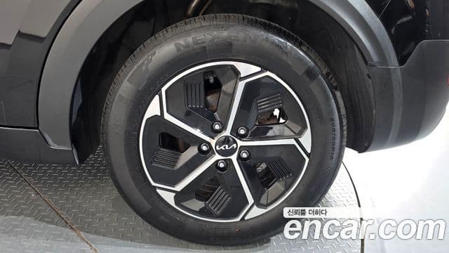 Kia Niro 2022 — Photo 1/33
