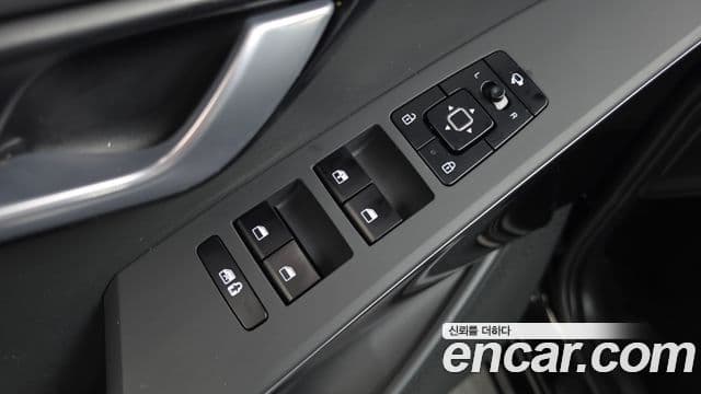 Kia Niro 2022 — Photo 17/33
