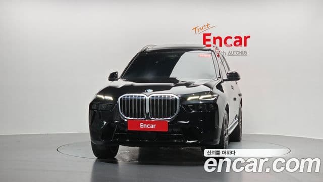 BMW X7 2024 — Photo 9/36