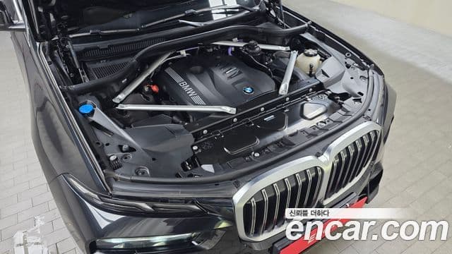 BMW X7 2024 — Photo 10/36