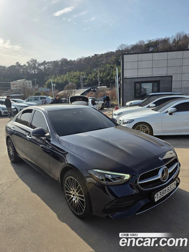 Mercedes-Benz C-Class 2022 — Фото 2/9