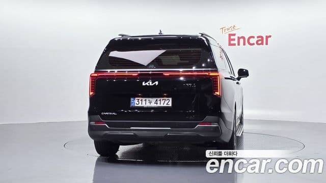 Kia Carnival 2023 — Фото 4/20