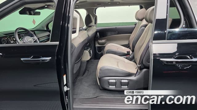 Kia Carnival 2023 — Фото 11/20