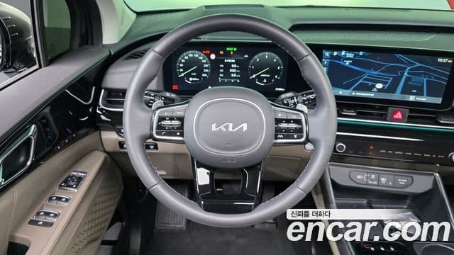 Kia Carnival 2023 — Фото 12/20