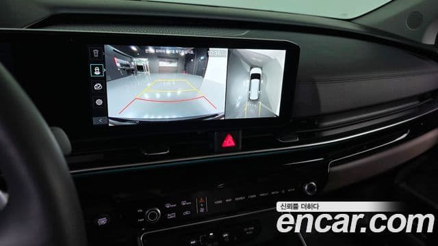 Kia Carnival 2023 — Фото 16/20