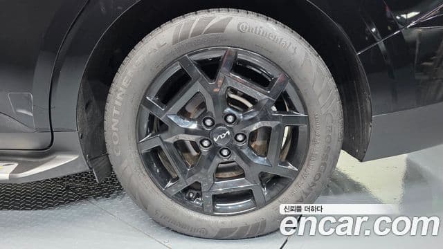 Kia Carnival 2023 — Photo 5/38