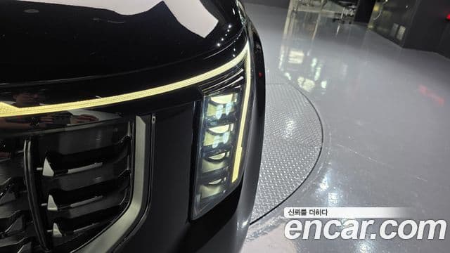 Kia Carnival 2023 — Photo 16/38