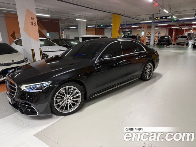 Mercedes-Benz S-Class 2022 — Photo 2/11
