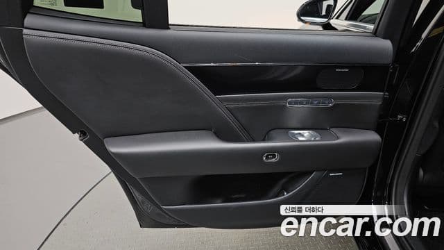 Genesis G90 2022 — ფოტო 4/38