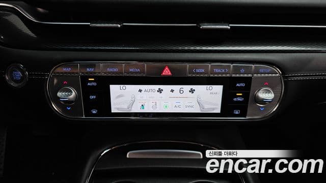 Genesis G90 2022 — ფოტო 36/38