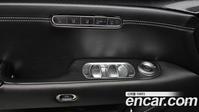 Genesis G90 2022 — ფოტო 17/38