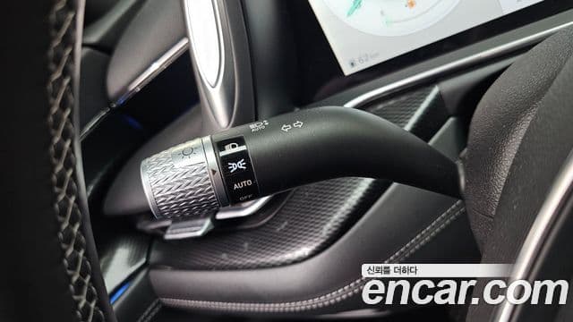Genesis G90 2022 — ფოტო 15/38