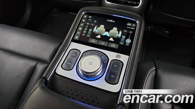 Genesis G90 2022 — ფოტო 1/38