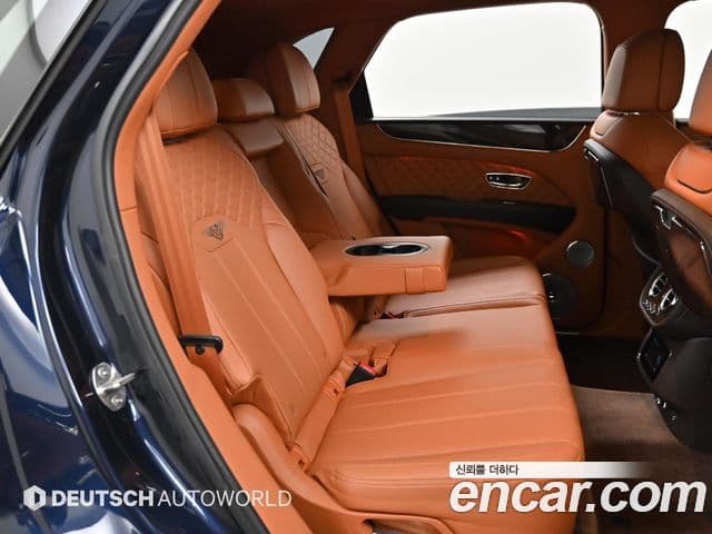 Bentley Bentayga 2021 — Photo 6/20