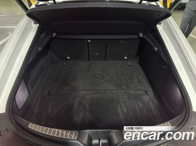 Mercedes-Benz AMG GT 2022 — Photo 12/20