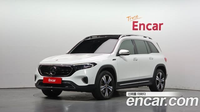 Mercedes-Benz EQB 2022 — ფოტო 23/33
