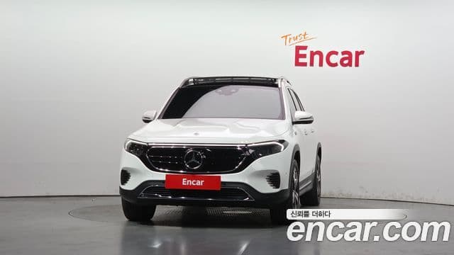 Mercedes-Benz EQB 2022 — ფოტო 3/33