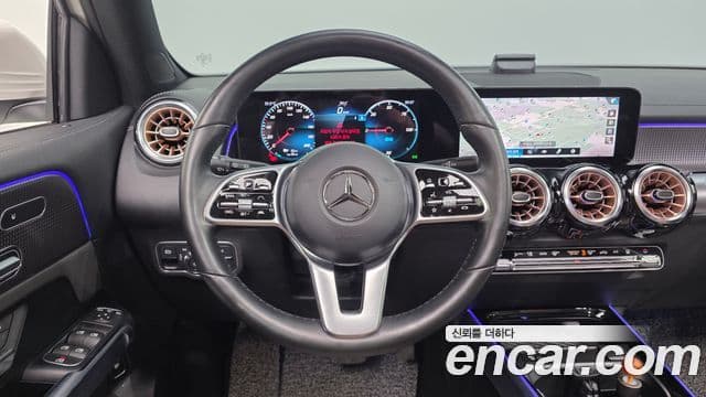 Mercedes-Benz EQB 2022 — ფოტო 11/33
