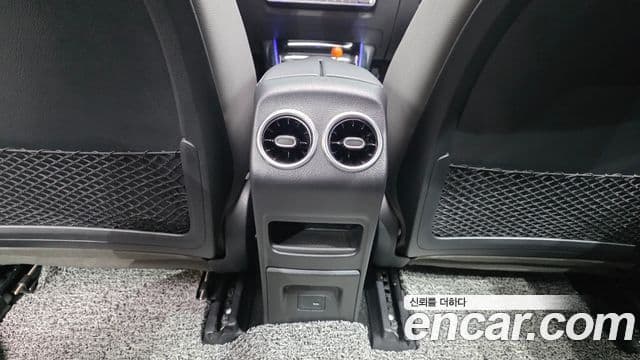 Mercedes-Benz EQB 2022 — ფოტო 6/33