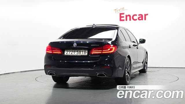 BMW 5 Series 2019 — Photo 26/42