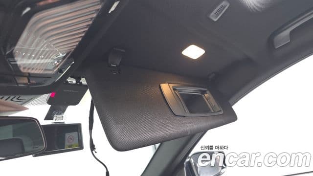 BMW 5 Series 2019 — Photo 20/42