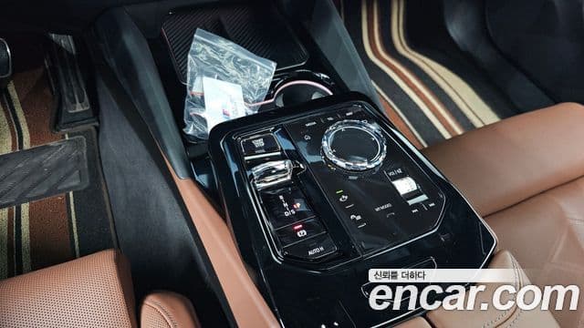 BMW 5 Series 2024 — Photo 19/37