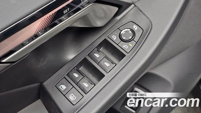 BMW 5 Series 2024 — Photo 31/37
