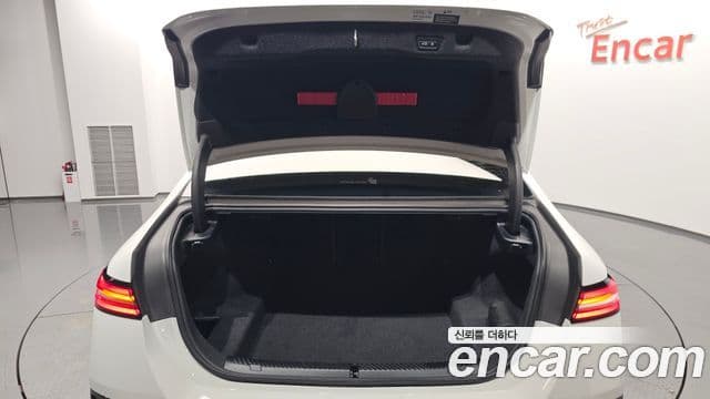 BMW 5 Series 2024 — Photo 37/37