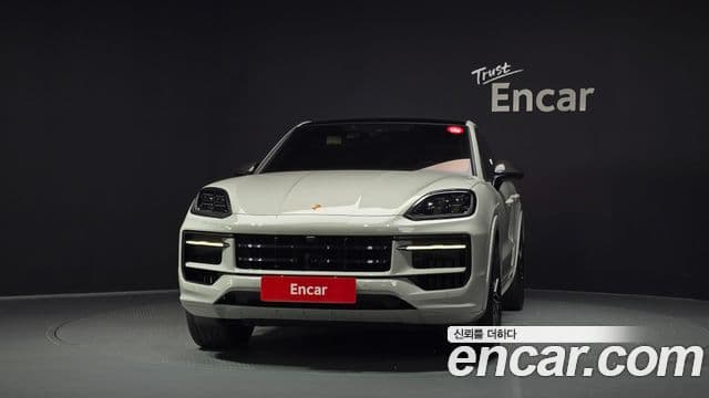 Porsche Cayenne 2025 — ფოტო 3/20