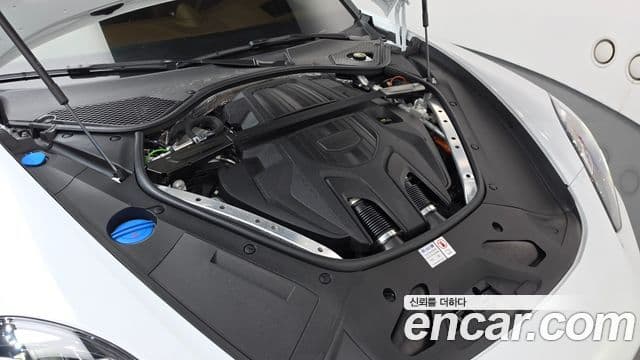 Porsche Panamera 2023 — Photo 11/20