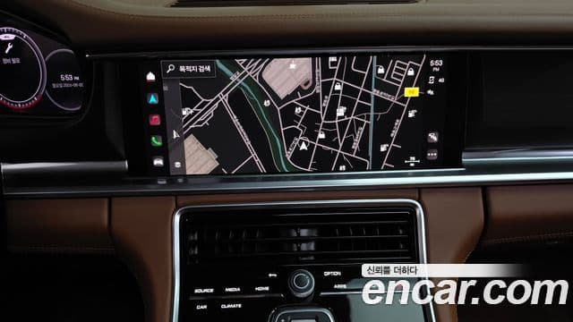 Porsche Panamera 2023 — Photo 2/20