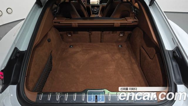 Porsche Panamera 2023 — Photo 14/20