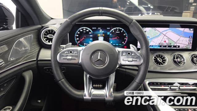 Mercedes-Benz AMG GT 2021 — Фото 13/20