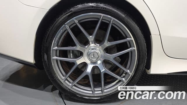Mercedes-Benz AMG GT 2021 — Şəkil 22/32