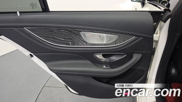 Mercedes-Benz AMG GT 2021 — Şəkil 15/32