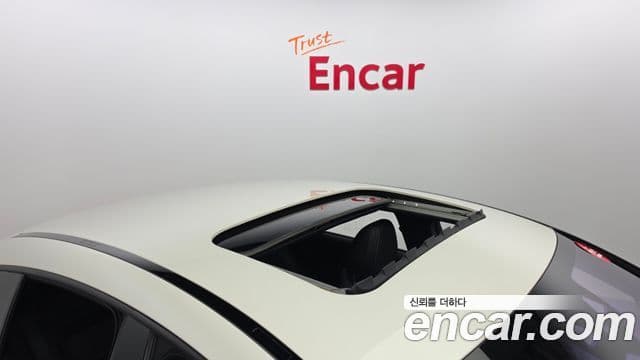 Mercedes-Benz AMG GT 2021 — Şəkil 17/32